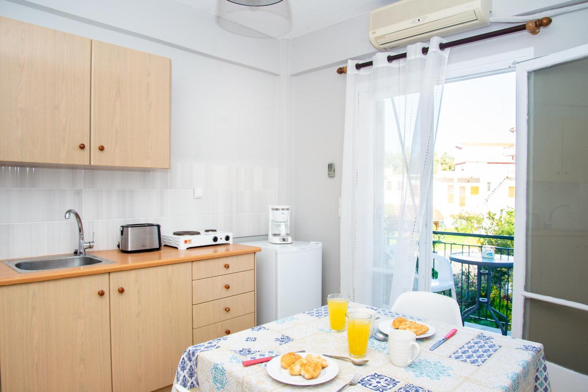 The Grapevine Rooms Poros  Exterior foto